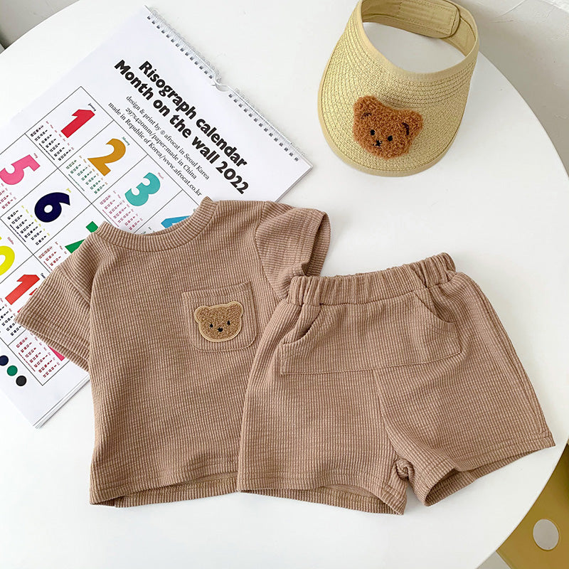 Conjunto Bebê Waffle Ursinho no Bolso — Camiseta + Shorts