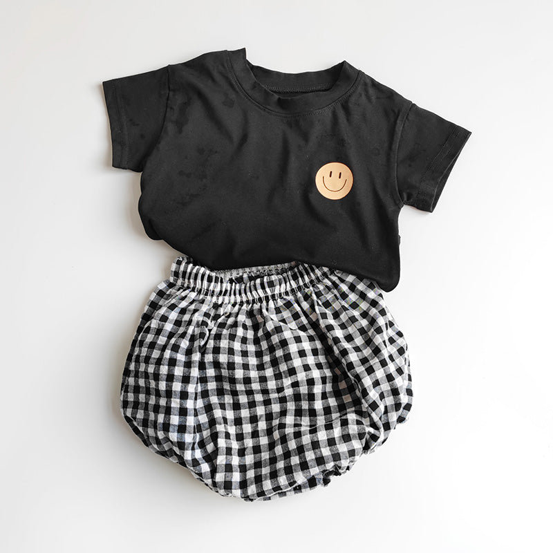 Conjunto Smile Xadrez — Camiseta Preta + Shorts Balloon