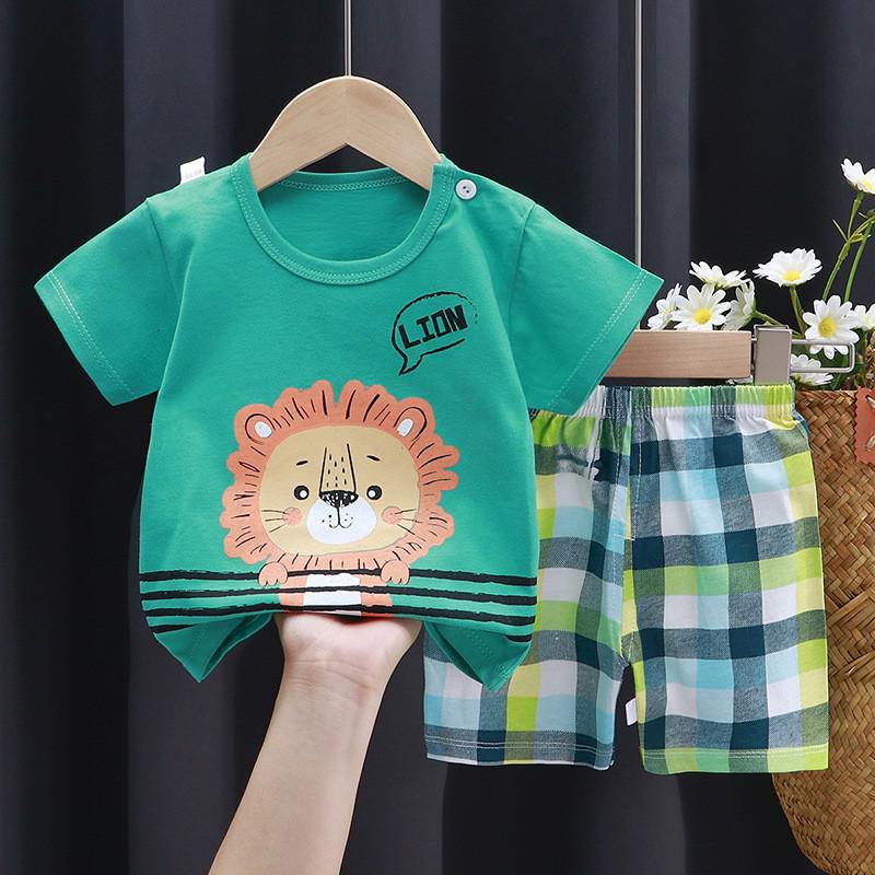 Conjunto Infantil Leãozinho Xadrez — Camiseta Verde + Shorts