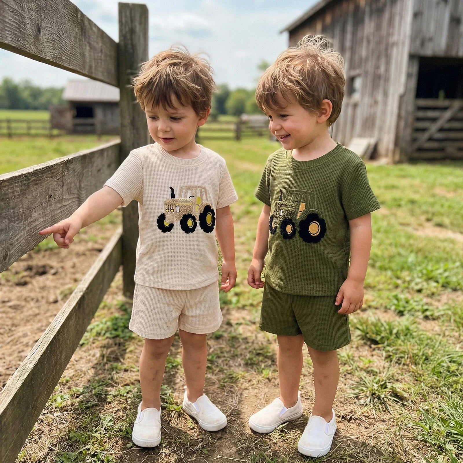 Conjunto Infantil Waffle Trator — Camiseta + Shorts