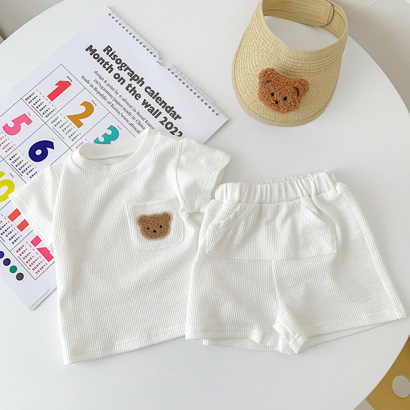 Conjunto Bebê Waffle Ursinho no Bolso — Camiseta + Shorts