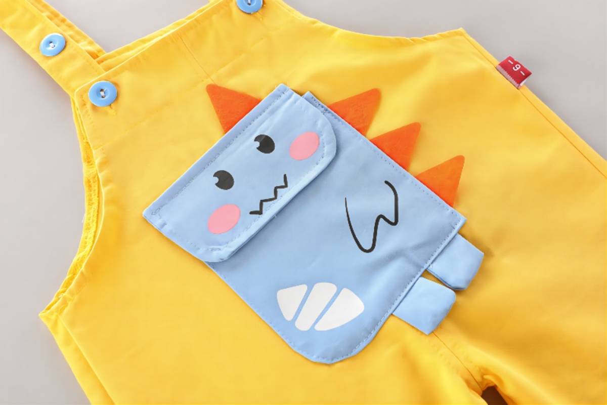 Conjunto Dinossauro — Camiseta Listrada + Jardineira