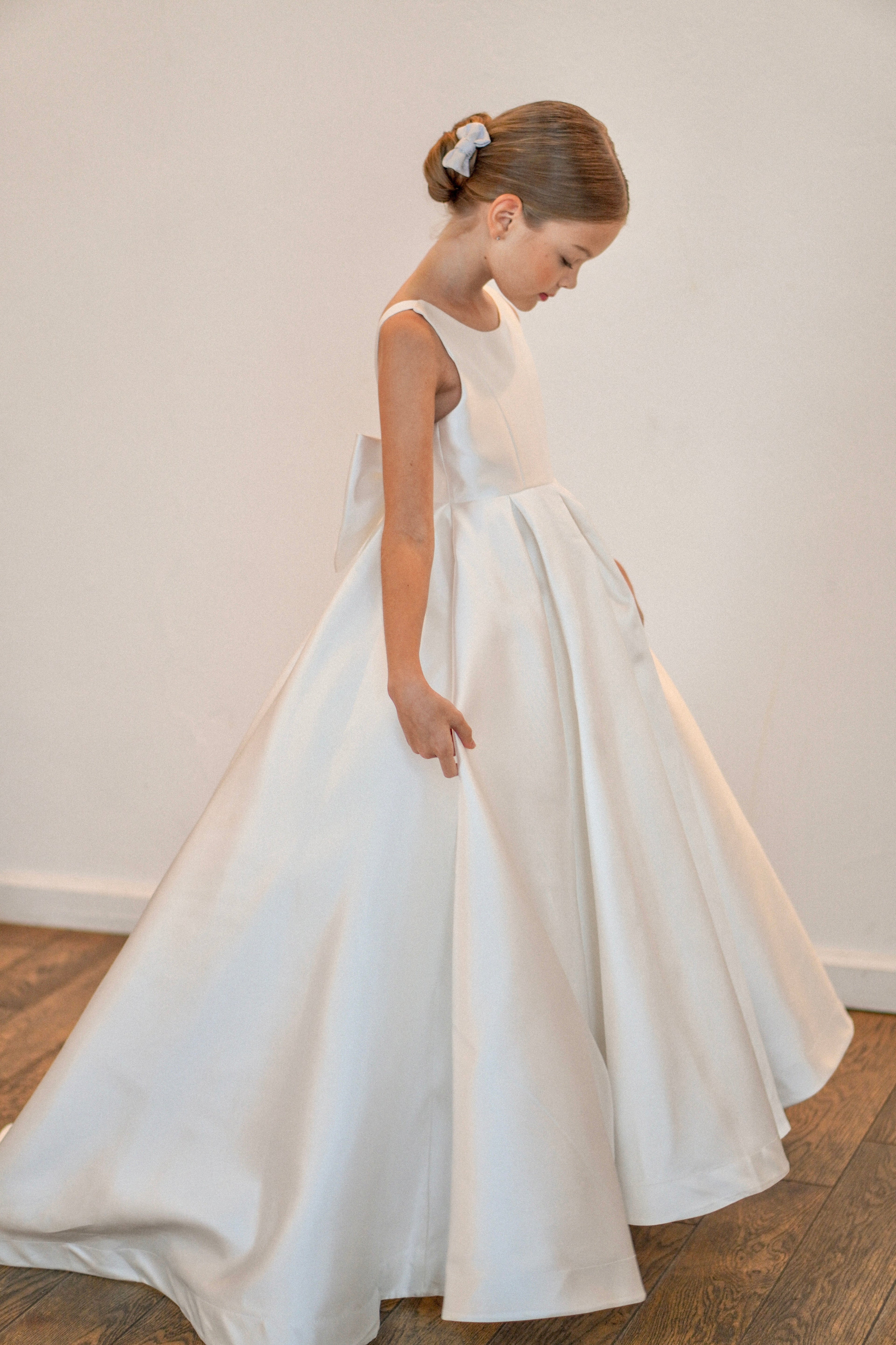 Vestido Sophia Mikado para Daminha de Honra — Exclusivo