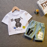 Conjunto Infantil Streetwear Ursinho Patch — Camiseta + Bermuda Jeans