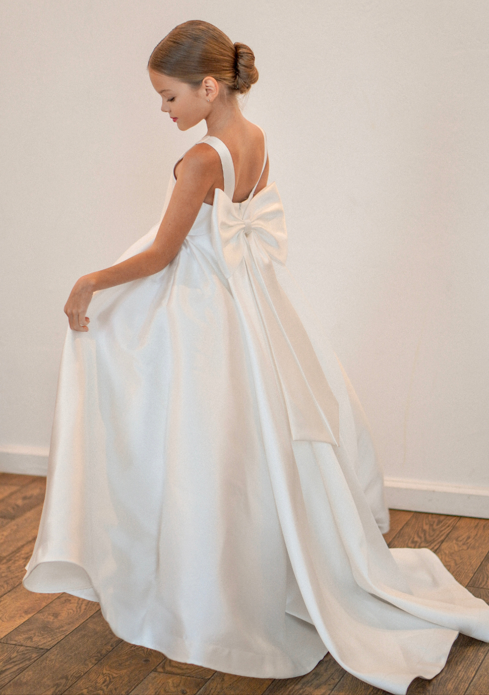 Vestido Sophia Mikado para Daminha de Honra — Exclusivo