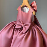 Vestido Infantil Elegante de Princesa com Laços