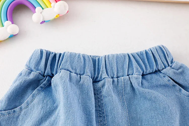 Conjunto Infantil Girafa — Camiseta Estampada + Bermuda Jeans