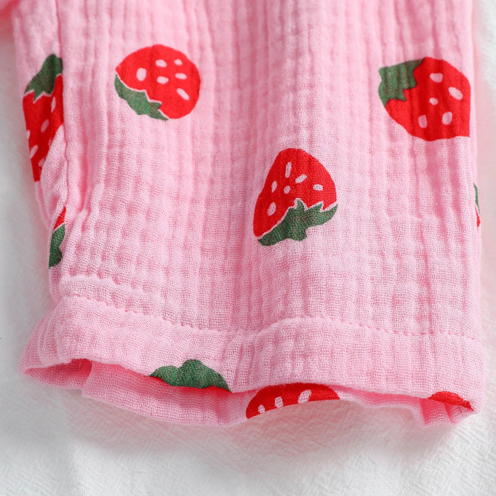 Conjunto Infantil Moranguinho Rosa — Blusa + Calça com Detalhes Franzidos