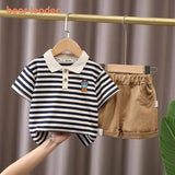 Conjunto Infantil Polo Listrado com Ursinho — Camisa + Bermuda Caramelo