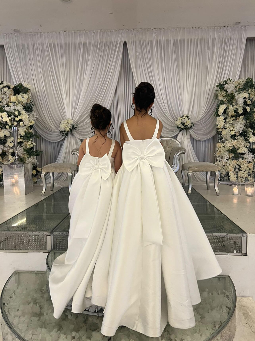 Vestido Sophia Mikado para Daminha de Honra — Exclusivo